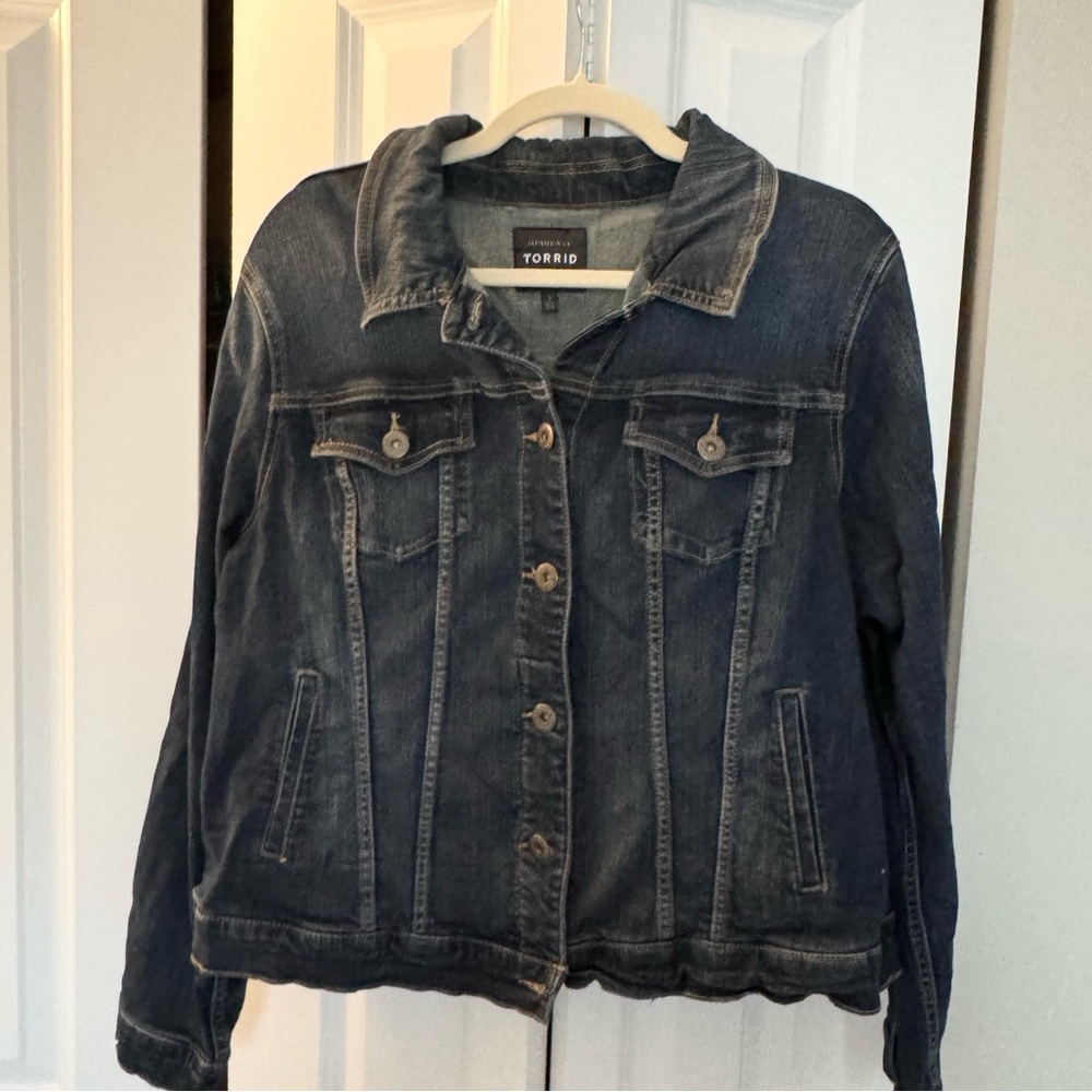 Torrid denim jacket size 2